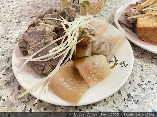 ｜食記-台北市信義區｜(永春市場)米粉湯｜永春市場人氣平價米