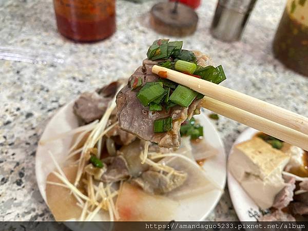 ｜食記-台北市信義區｜(永春市場)米粉湯｜永春市場人氣平價米