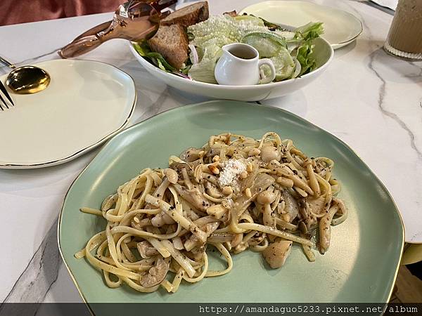 ｜食記-新北市蘆洲區｜JJE儀式感｜蘆洲高質感早午餐兼餐酒館