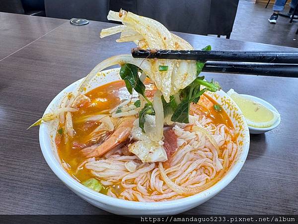 ｜食記-台北市大同區｜阿麗越南河粉｜料多清爽的平價越南河粉，