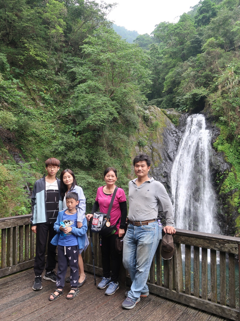 新竂瀑布.JPG