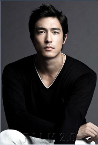 DanielHenney4.jpg