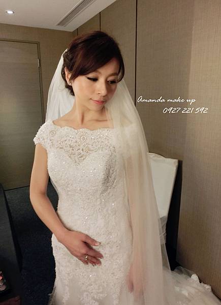 造型 陳品妡Amanda Make up 0927-221-592 LINE:aaaaa77777