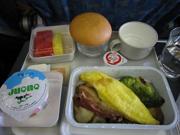 越南航空上的蛋捲餐 越南航空上的蛋捲餐
