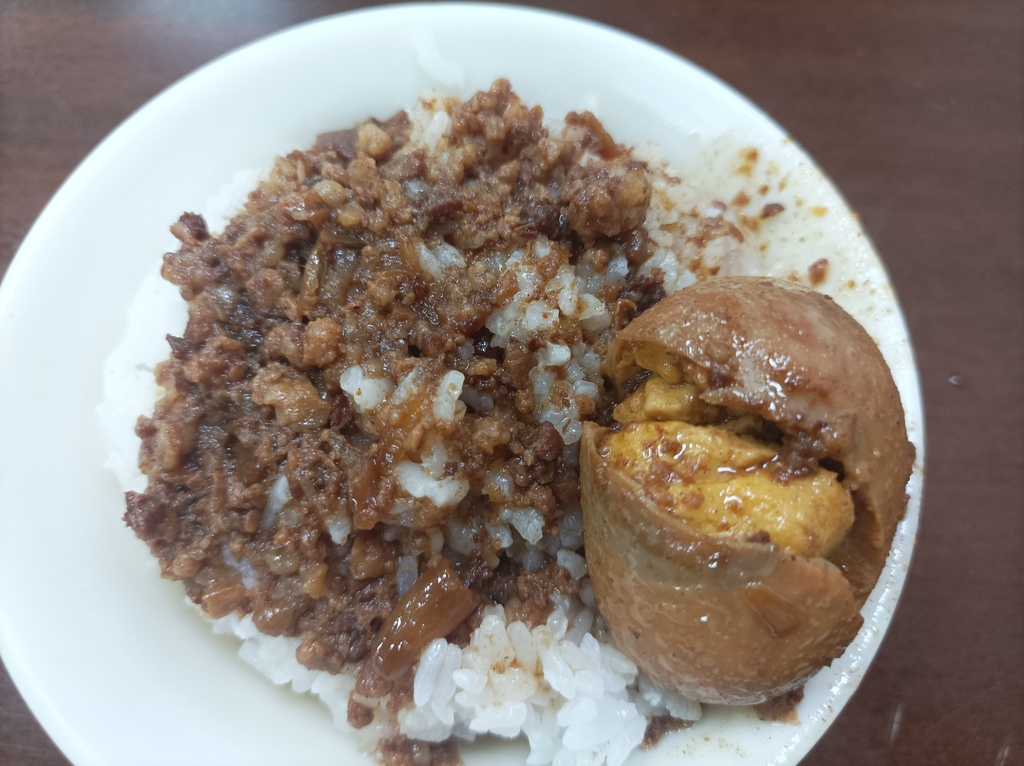 【吃在台北市大同區】1：大龍街圓環魯肉飯、肉焿