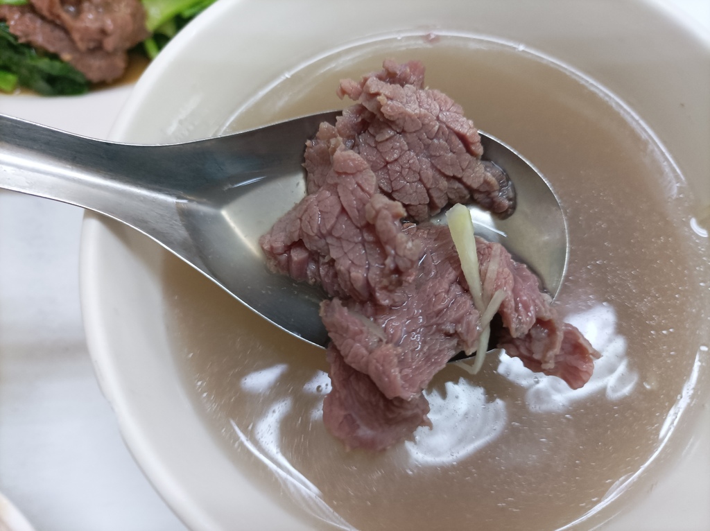 【牛肉湯店裡最好吃的肉燥飯】麻豆阿榮牛肉湯