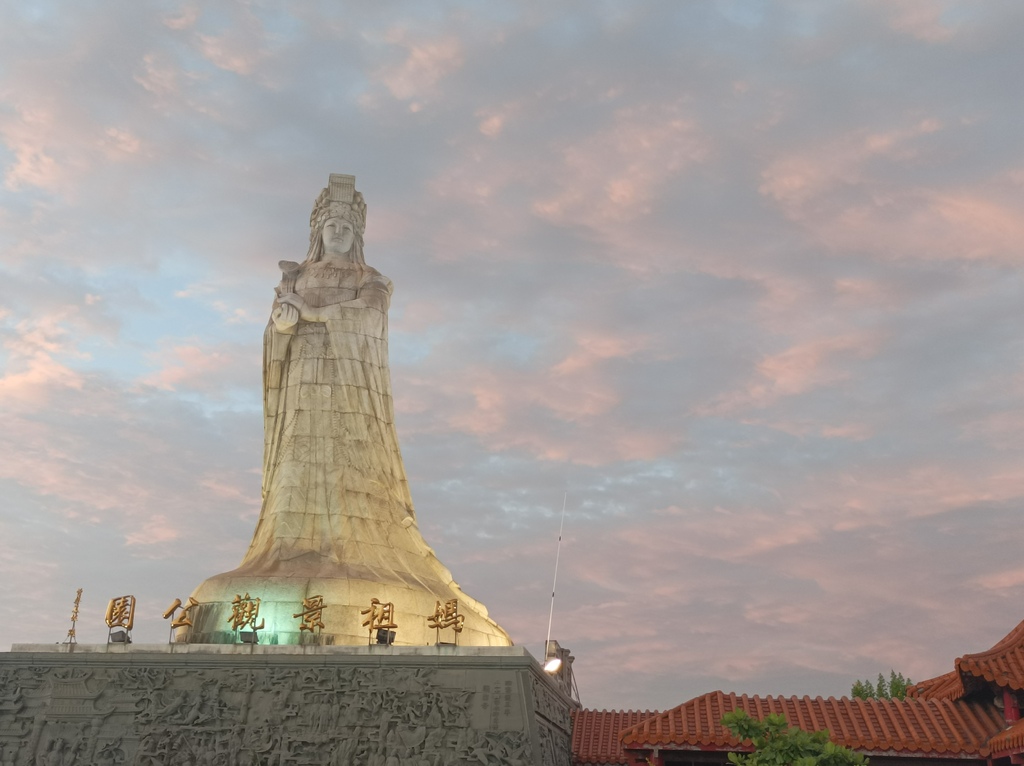 <吃在雲林>北港朝天宮旁景點「媽祖景觀公園」、鵝肉陳用餐