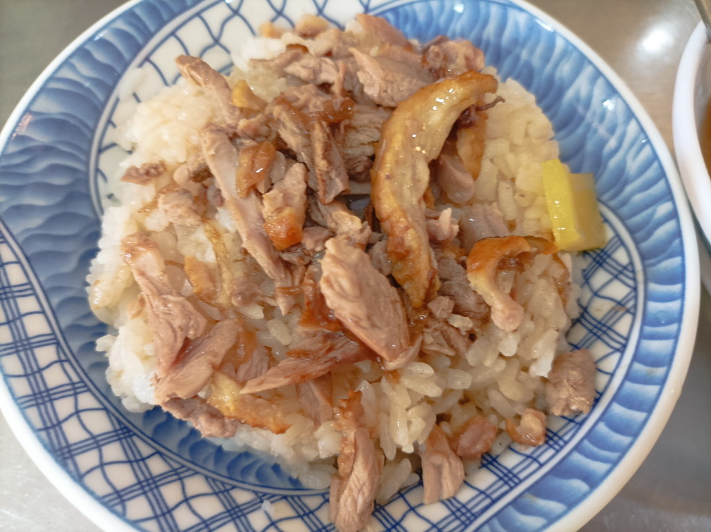 【一行二食、吃完美食爬山去】嘉義蘭潭步道篇：吃在嘉義市