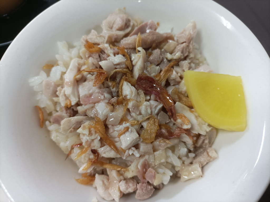 【一行二食、吃完美食爬山去】嘉義蘭潭步道篇:吃在嘉義市