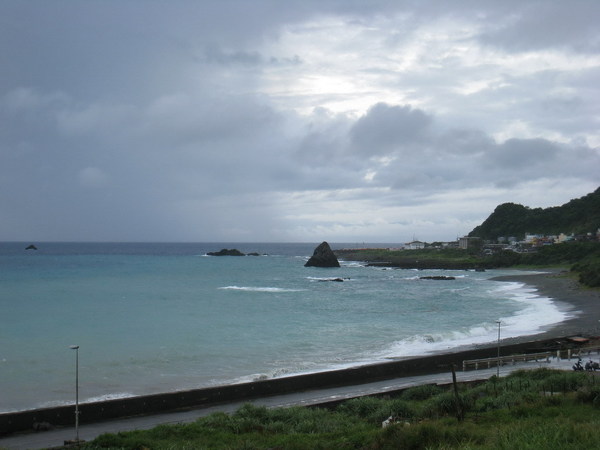 雲層蠻後滴