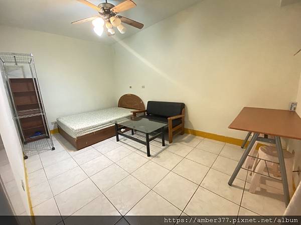 景安捷運陽台小資宅.jpg