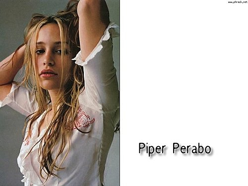 Piper_Perabo_640.jpg