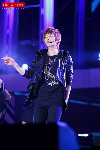 111003ONEW STYLE (2).jpg