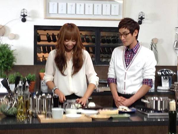 20120503 KANGTA's Pasta e Basta 第四集嘉賓-fx宋茜 5月17日韓國時間下午1點播出 晚上9點重播