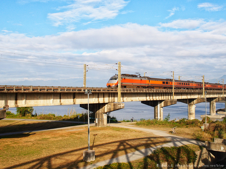 【高雄】大樹舊鐵橋，從九曲堂到舊時光的鐵道之旅~