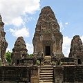 East Mebon 東美蓬寺 (其實Mebon是水庫的意思..)