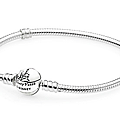 Disney-Wonderful-Parks-Pandora-bracelet