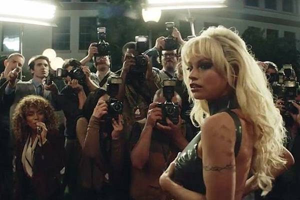 潘與湯米 Pam & Tommy (Disney影集) (1).jfif