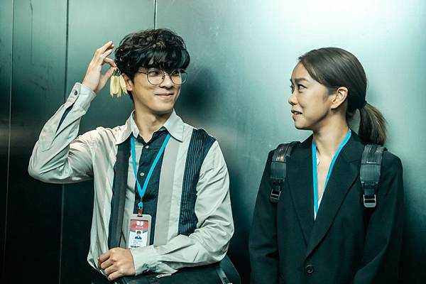 《她和她的她》(Shards of Her) 台劇 (18)_compressed.jpg