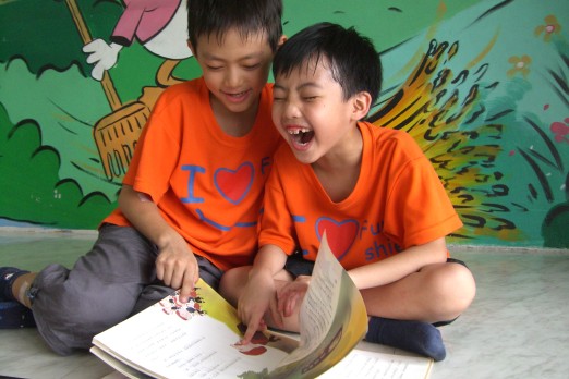 CIMG2219到圖書館看書.jpg CIMG2219到圖書館看書.jpg