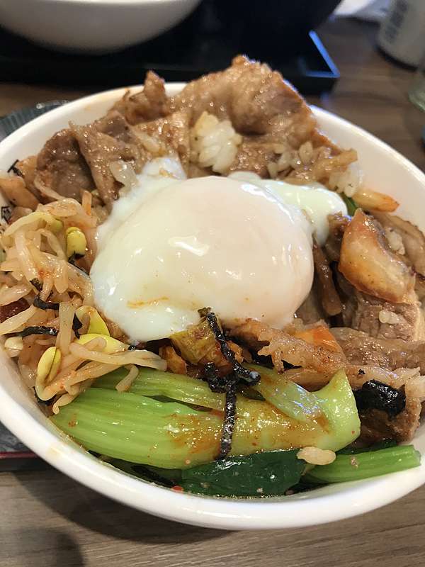 文山區美食 08 16石川食鋪一號店 隔壁超夯石川日式食堂開的分店 走簡單的丼飯路線選項單純 生意超好等餐等頗久 以燒肉系列來說口味輸燒丼 咖哩系列少了點特色 但不會不好吃 葳比的九個胃八隻腳 文山區美食 08 16石川食鋪一號店 隔壁超夯石川日式食堂開的分店 走簡單的丼飯路線選項單純 生意超好等餐等頗久 以燒肉系列來說口味輸燒丼 咖哩系列少了點特色 但不會不好吃 葳比的九個胃八隻腳
