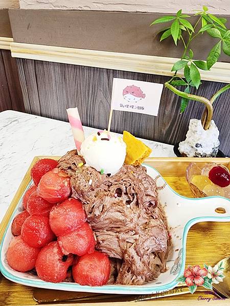 花魟冰屋@新鮮水果搭配不甜膩雪花冰 蔬果寒天泡泡繽紛美味 狗