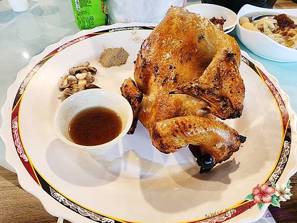 甕窯雞礁溪總店@熱騰騰烤雞多汁不甘柴 生意強強滾 順遊三峽老
