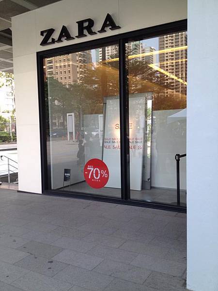 10923570_927437213940846_5963451369077217580_n