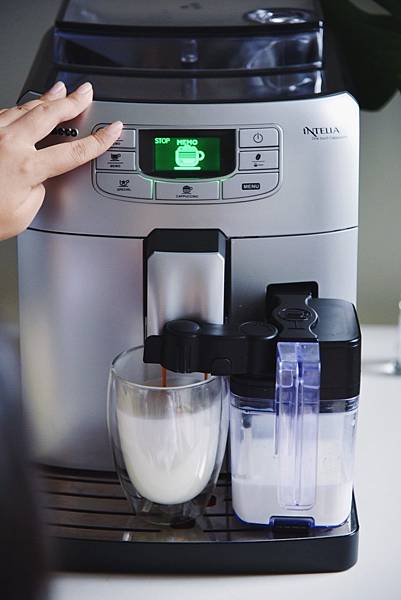 Saeco咖啡機 製作大份量Cappuccino.jpg Saeco咖啡機 製作大份量Cappuccino.jpg