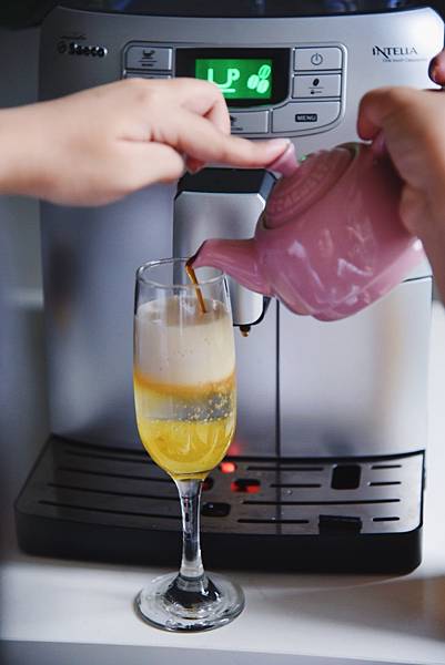 Saeco咖啡機 style coffee製作倒入Espresso.jpg Saeco咖啡機 style coffee製作倒入Espresso.jpg