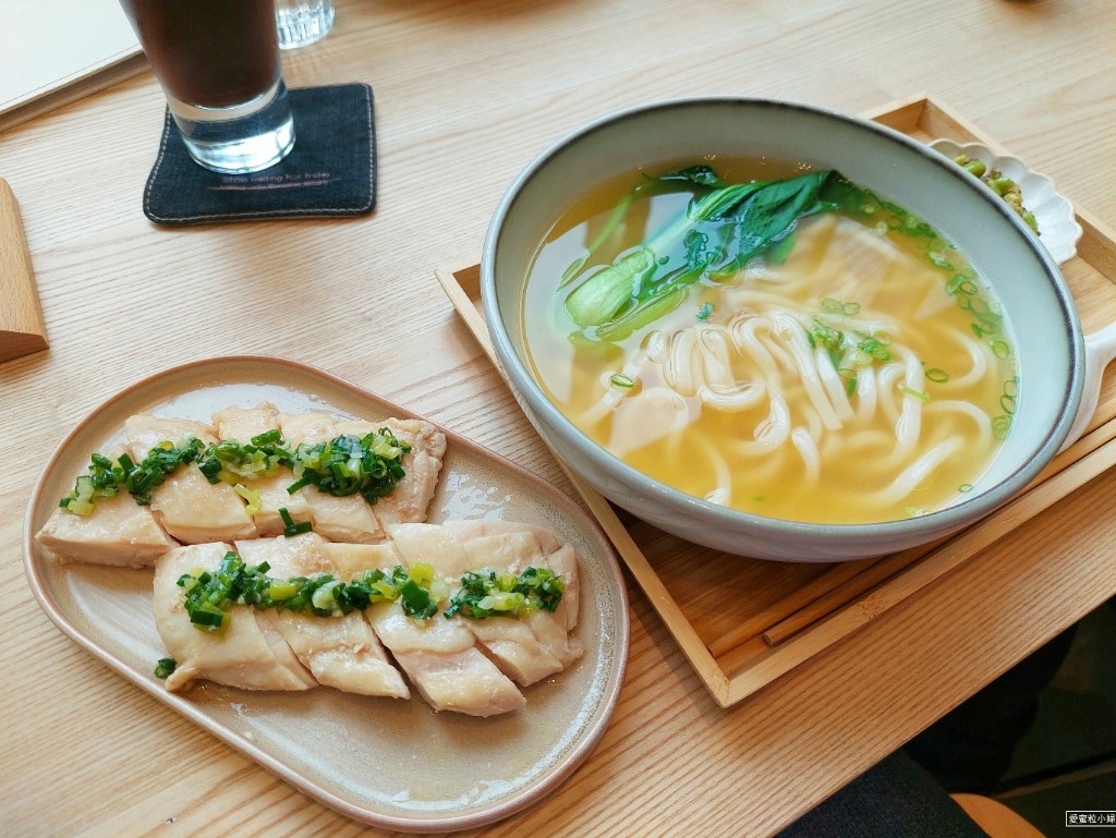 【旅食.中山】劍南路站美食，鹹甜可頌鬆餅有推「大直zhuor