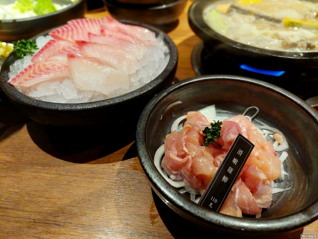 【旅食.台中】好氣派輕井澤系列「拾七石頭火鍋-昌平店」免收服