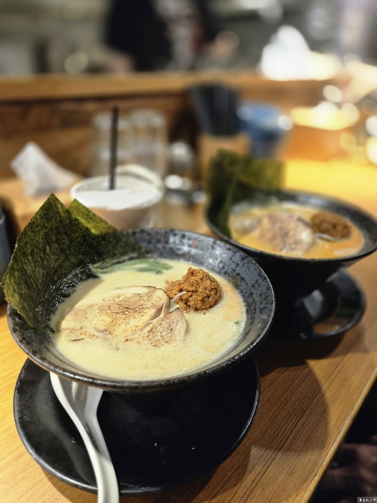 【旅食.台北】中山商圈赤峰店隱家拉麵，特色肉燥末，雞腿叉燒濃