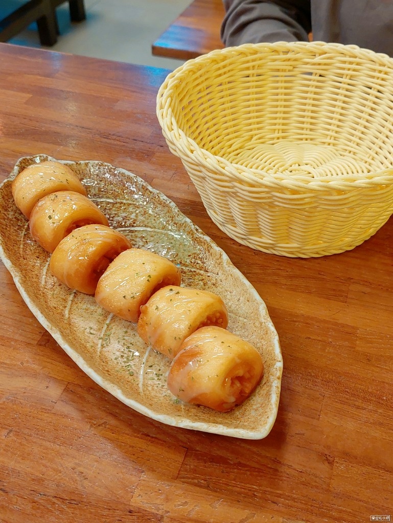 【旅食.林口】來林口就要是吃「拿靠早午餐」貝果 燉飯還有湯麵