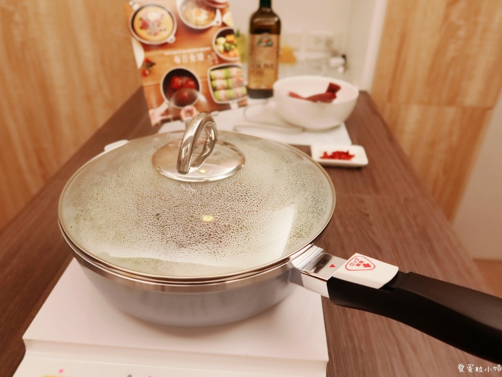 【生活.分享】無油無水料理OK!保留食材原始鮮美,生米煮熟飯 【生活.分享】無油無水料理OK!保留食材原始鮮美,生米煮熟飯