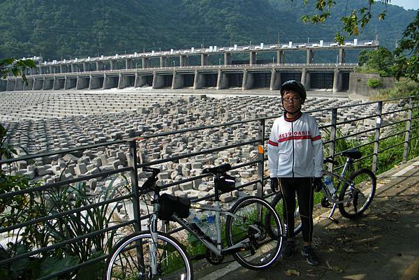 大漢溪左岸鳶山堰