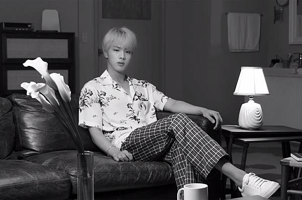 bts-epiphany-2018-teaser-billboard-1548.jpg