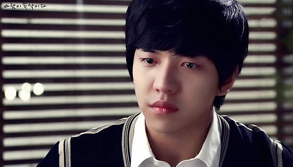 web_2042476062_a760fa8b