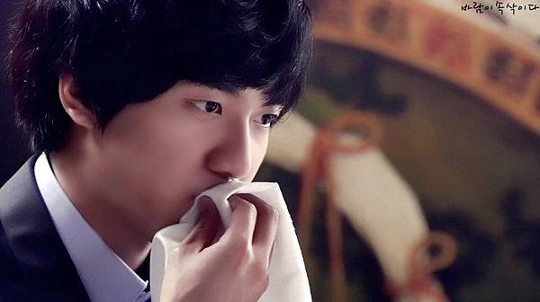 web_2042476062_b8df70a6