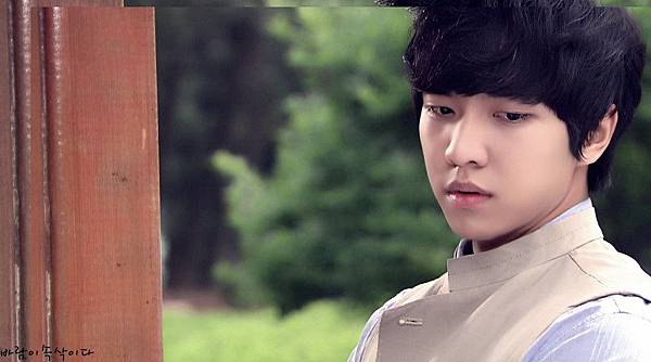 web_2042476062_c43fe0bd