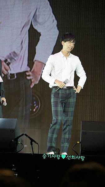 fd098b82b9014a90393b2272a8773912b21bee93