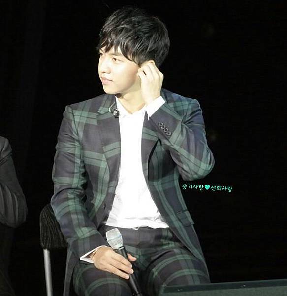 2e0f738b4710b9125be59231c2fdfc03934522f3