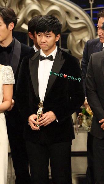 f3b9e79d9aed3aac33ed5543165f4180