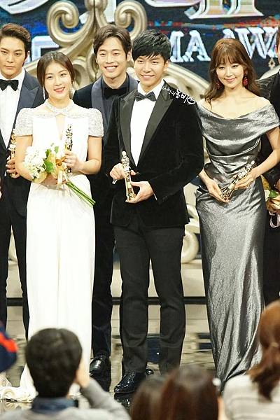 ea7b61e2049adefe24e1d1cc7400550f