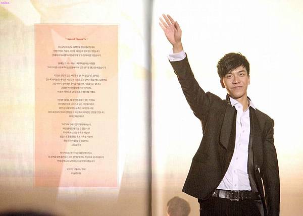 98979f510fb30f2430a4495dca95d143ad4b0354