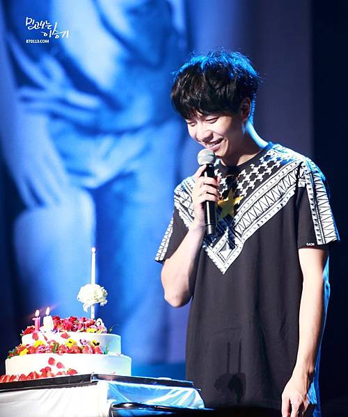 729c51233efe5945d97a2bf81bebe17b