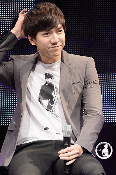 375785_510889535591270_1316275839_n