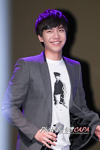 8b13632762d0f703c2c77a5c08fa513d2697c53d