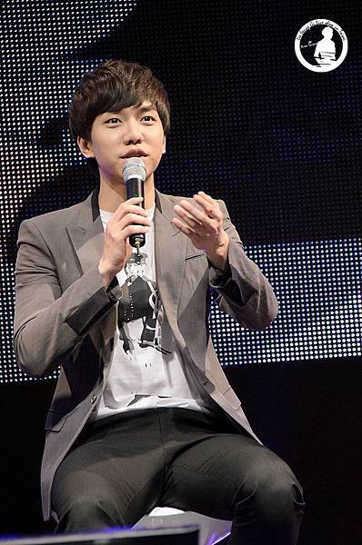 556416_510889988924558_2124784395_n