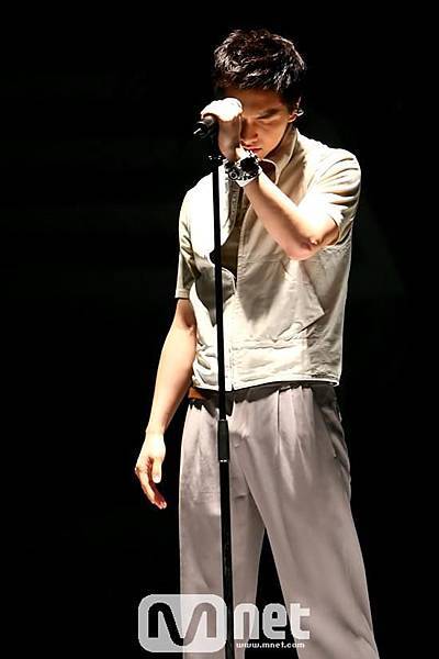 427702_238434949570010_914646493_n